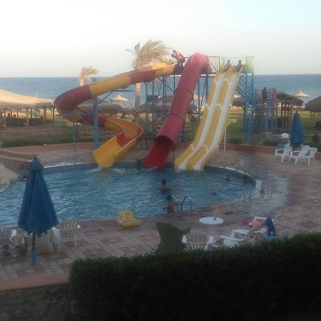 Savanna Empire Spa & Resort Ataqah ภายนอก รูปภาพ