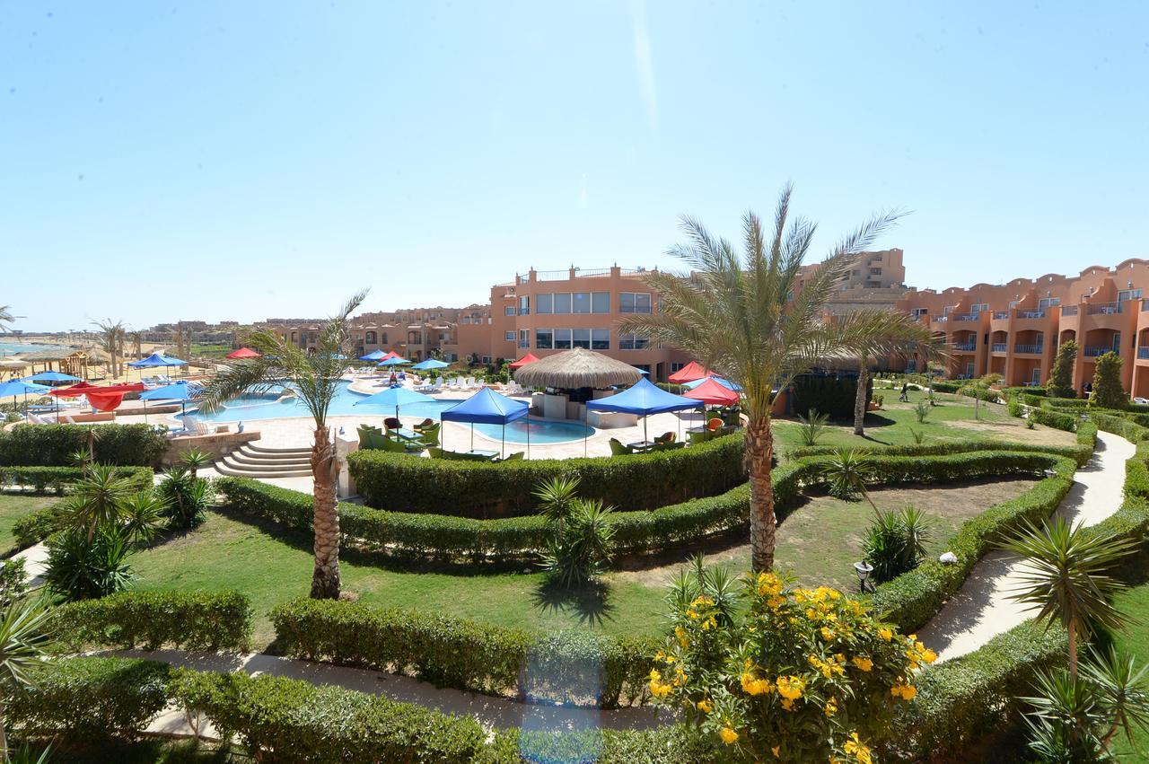 Savanna Empire Spa & Resort Ataqah ภายนอก รูปภาพ